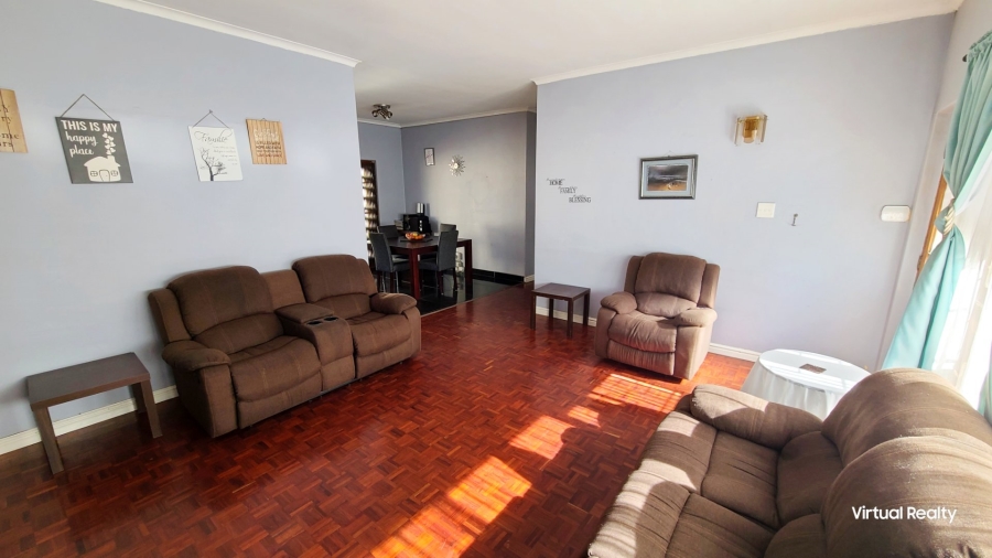 4 Bedroom Property for Sale in Thornton Western Cape